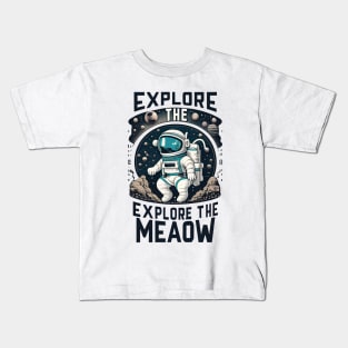 explore the meaw Kids T-Shirt